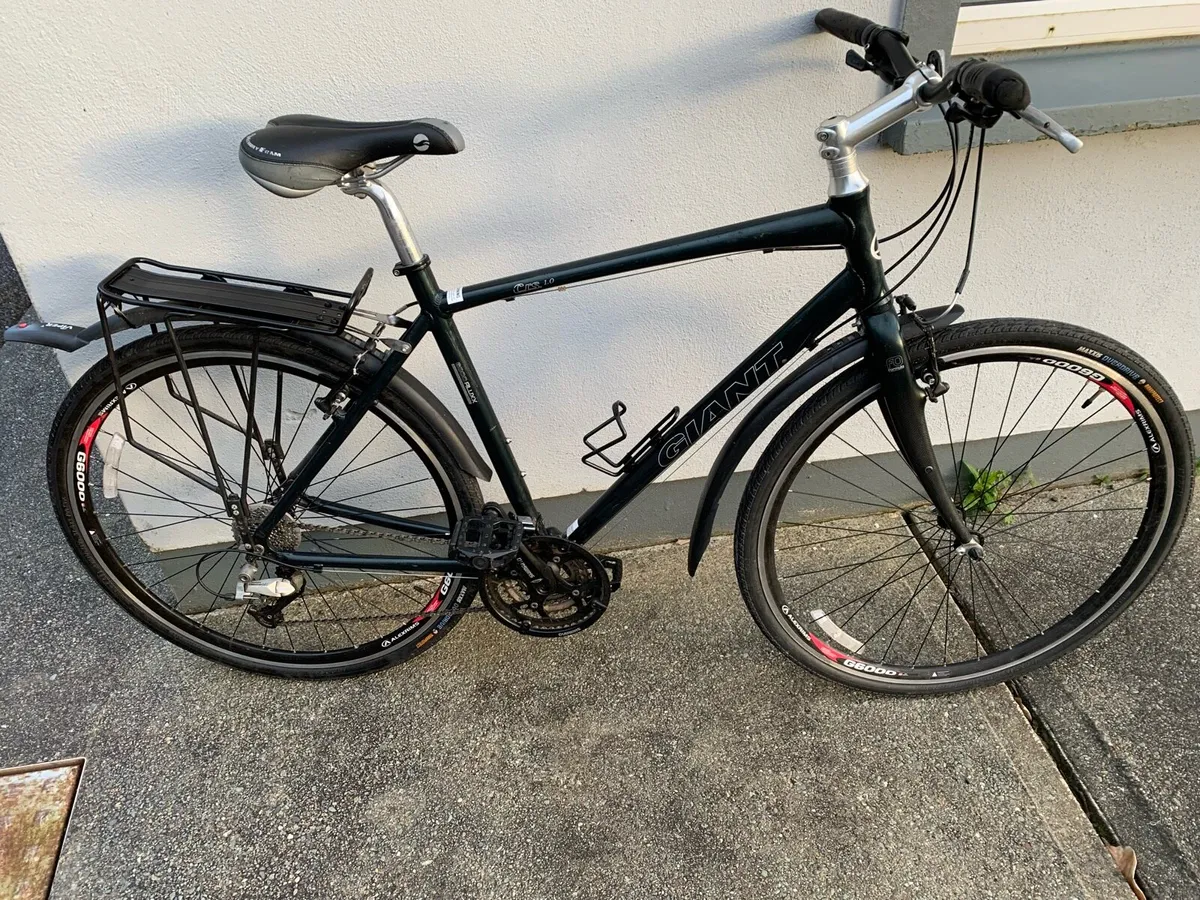 Giant  road bike large frame - Image 1