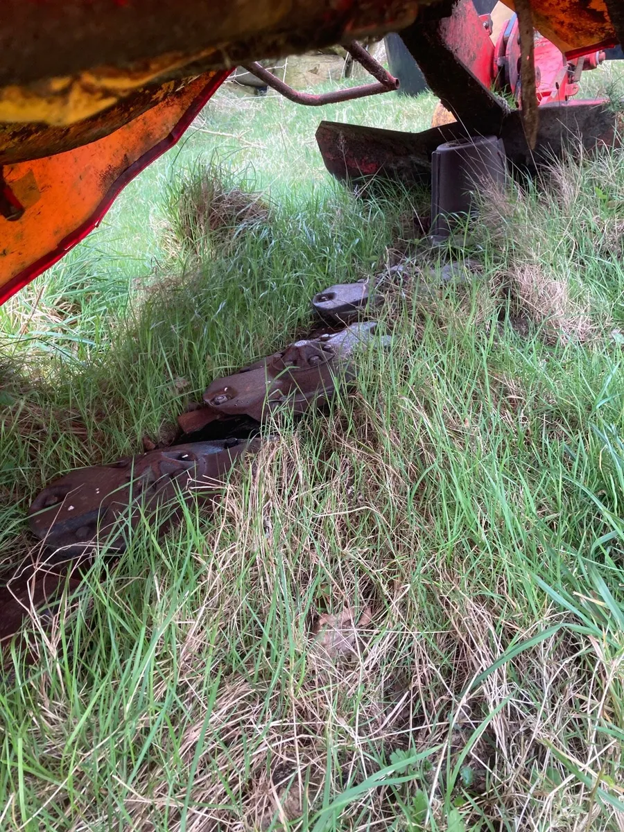 8 ft mower - Image 3