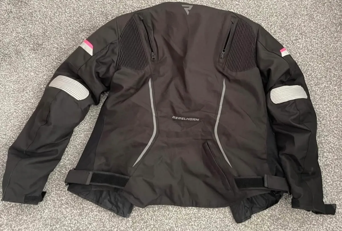 Full set of woman motorbike clothes - Image 3
