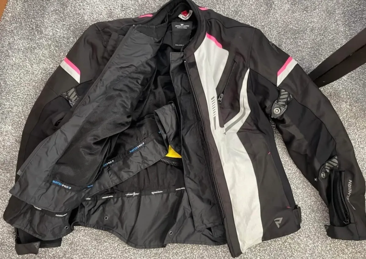 Full set of woman motorbike clothes - Image 2