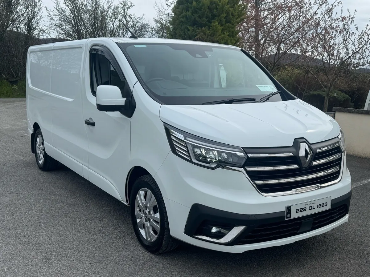 Renault Trafic Sport €19750 - Image 1