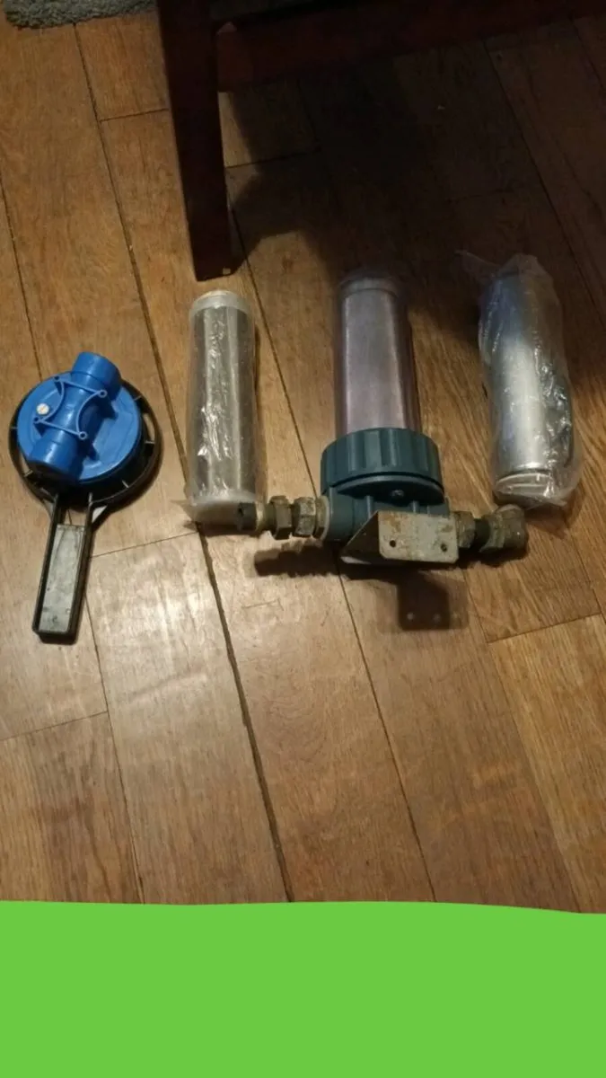 Water filter system - Image 1