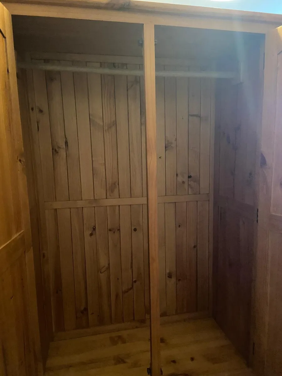Wardrobe - Image 3