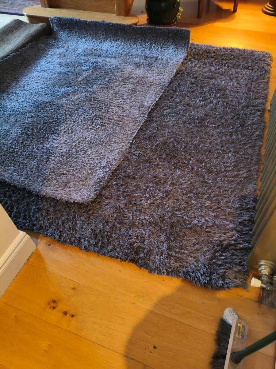 Large gray shaggy rug like new ,160/230 - Image 2