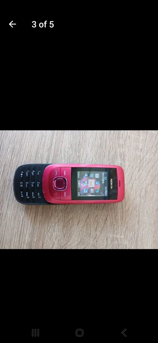 Nokia flip phone. - Image 3