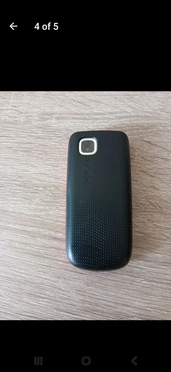Nokia flip phone. - Image 4