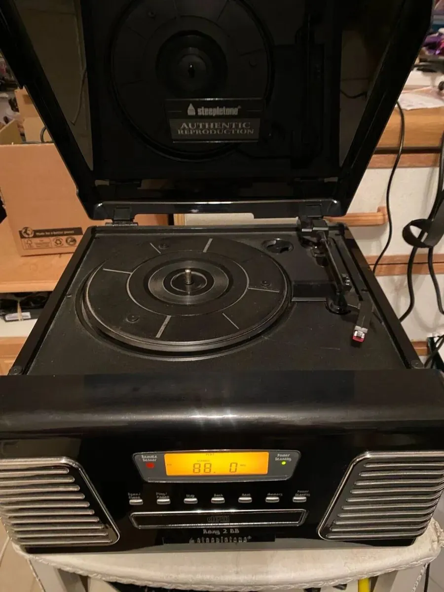 Steepletone Stereo System Record Player, CD, Radio - Image 1