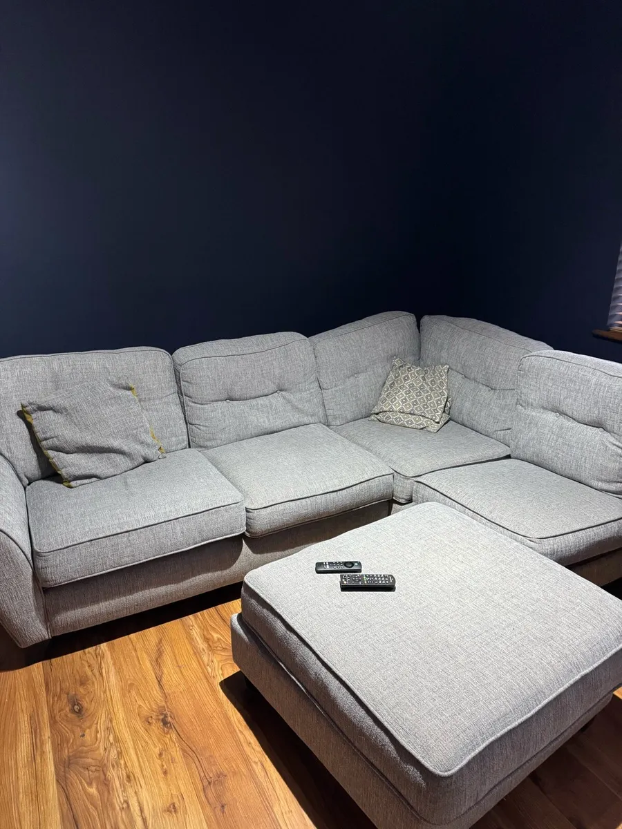 Corner Couch - Image 1