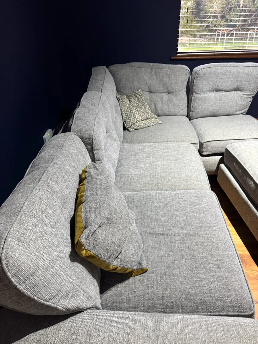Corner Couch - Image 4