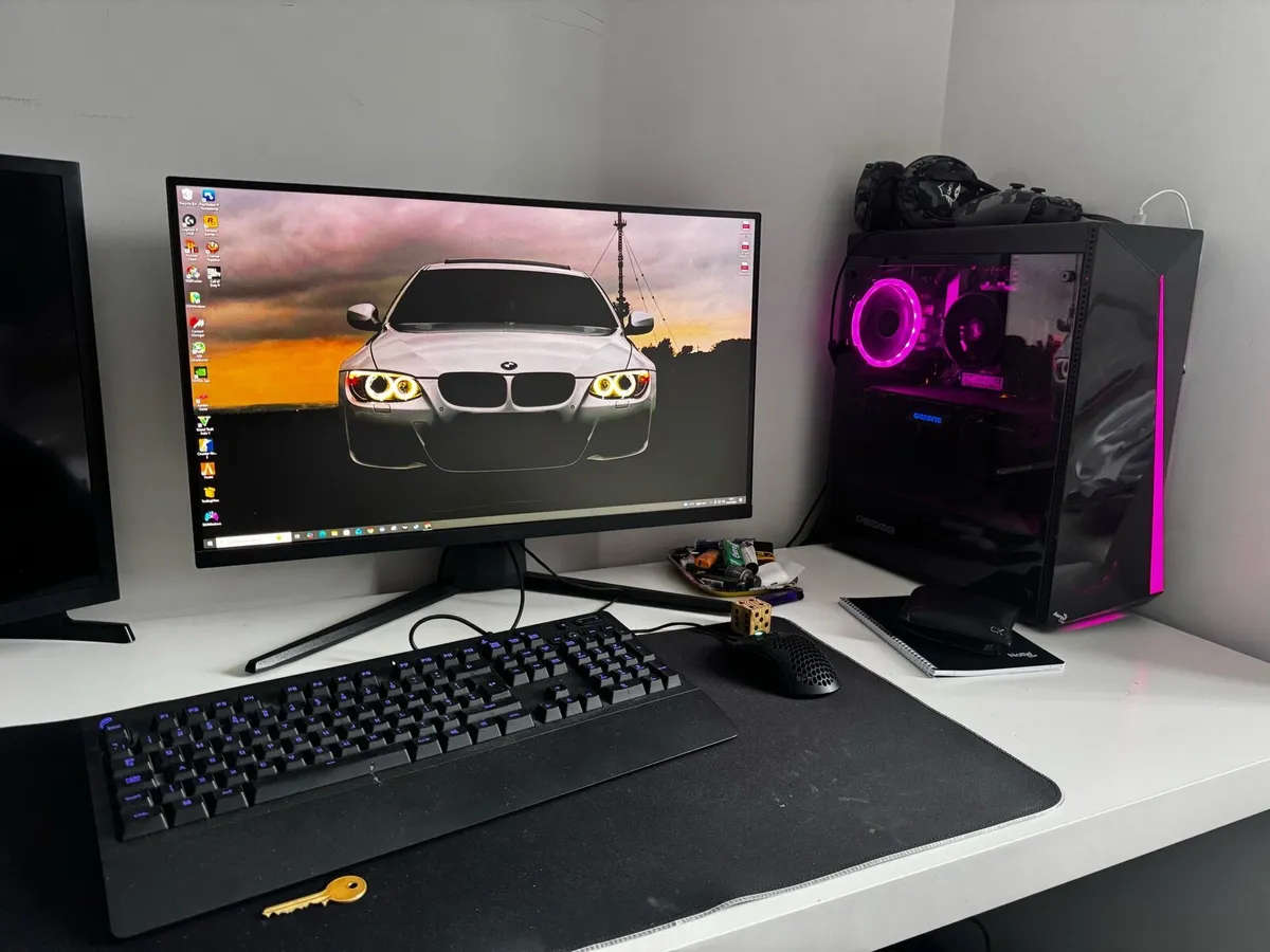 Gaming Setup - Image 1