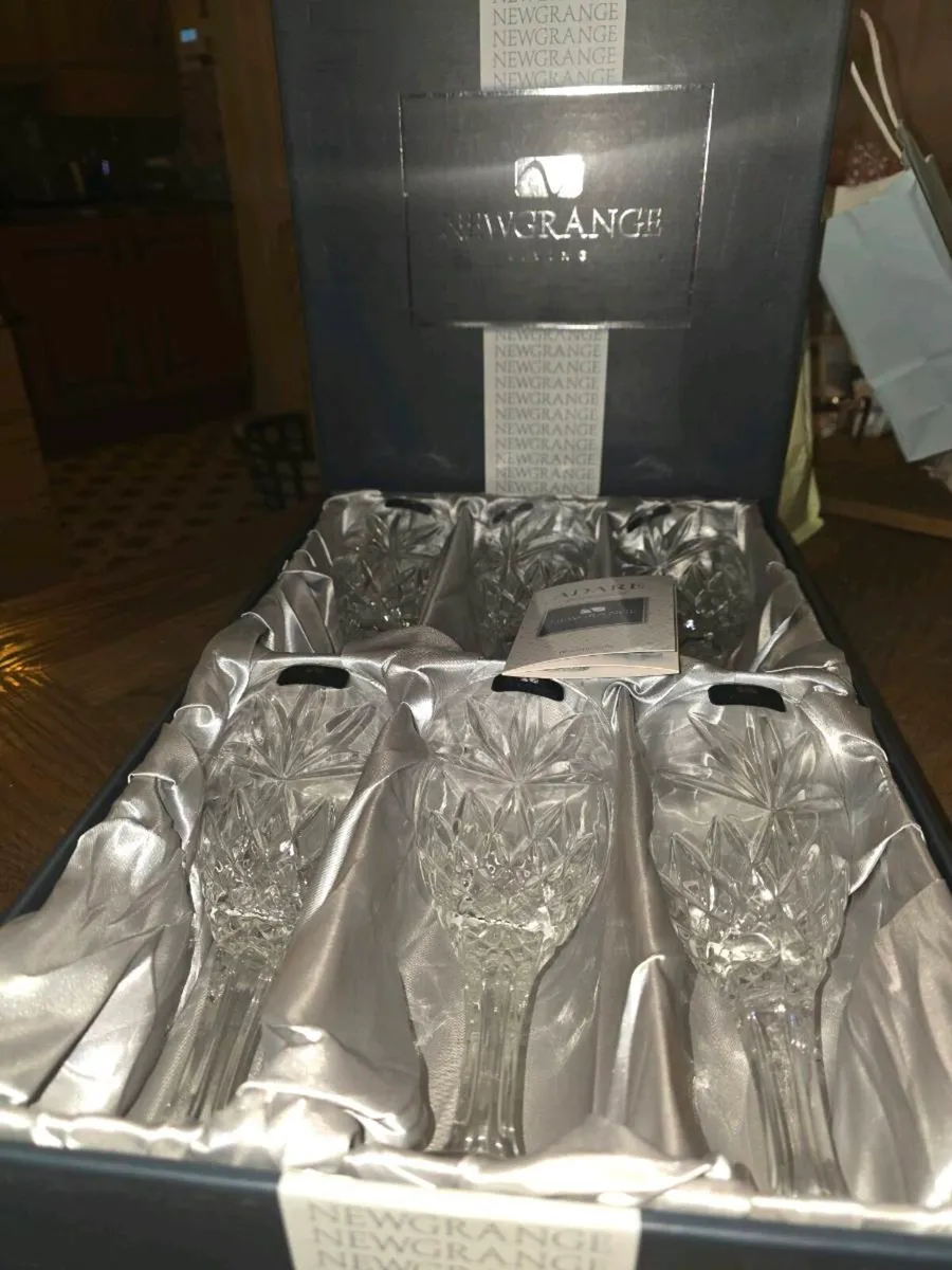 HUGE NEWGRANGE CRYSTAL Set Of 6 THICK Wine Glasses - Image 3
