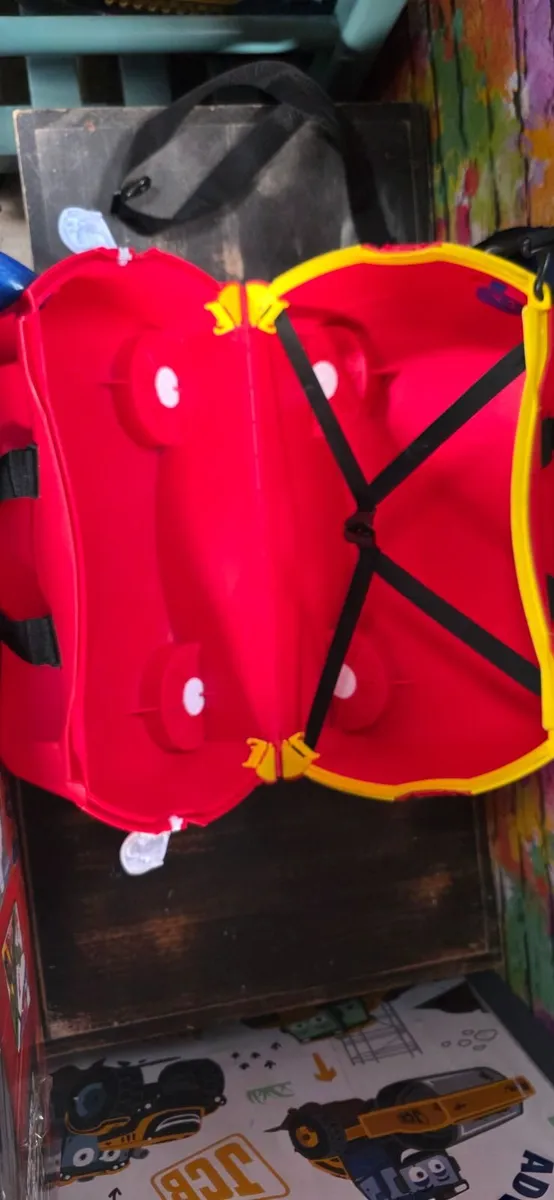 Trunki Children's suitcase - Frank the Fire Truck - Image 3