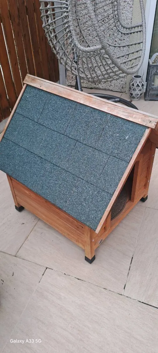 Dogs house (small) - Image 2