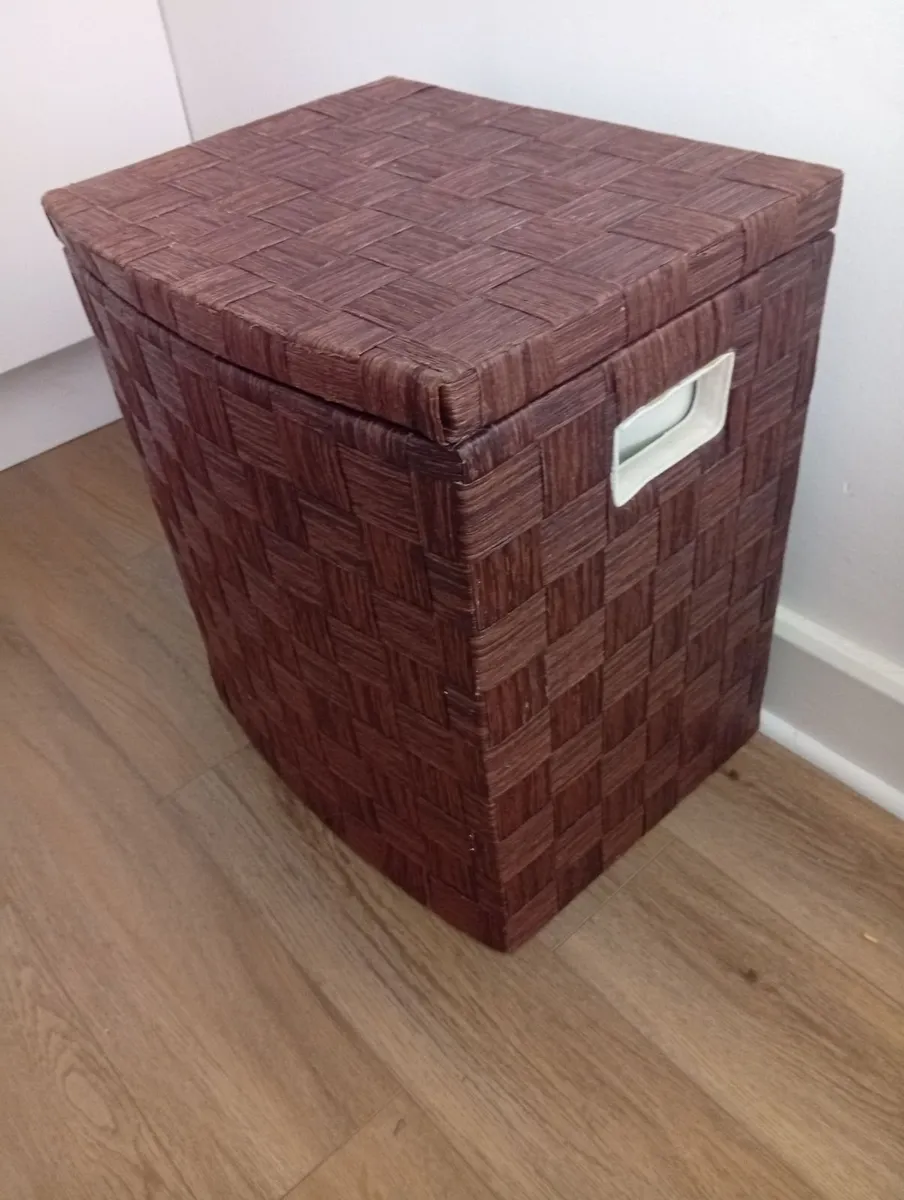 Quality Waven Laundry Hamper Basket - Image 1