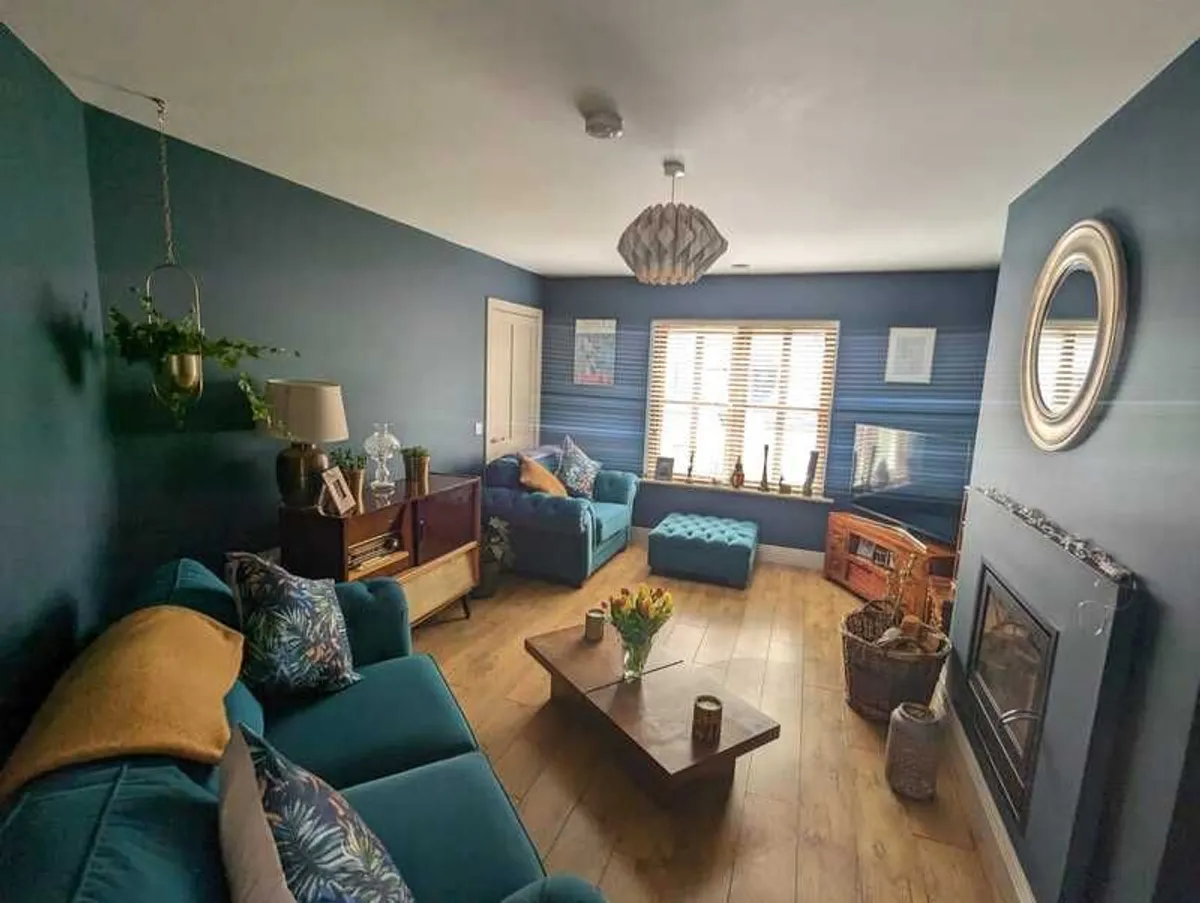 Two Seater / Love Chair / Foot Stool