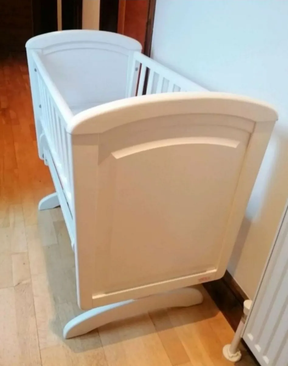 Baby Rocking Crib - Image 3