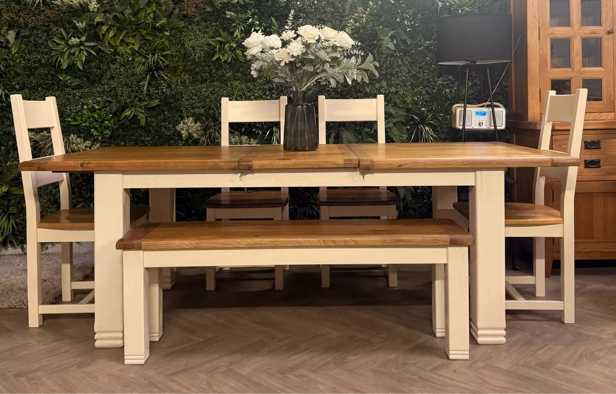 Large extending oak kitchen table,4 chairs & bench - Image 2