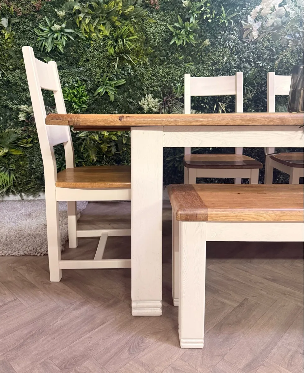 Large extending oak kitchen table,4 chairs & bench - Image 4