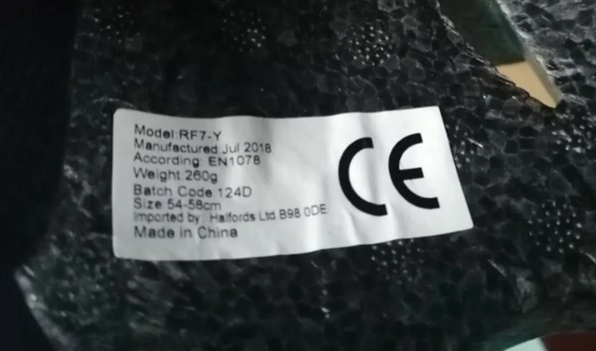 Bicycle Helmet - Image 4