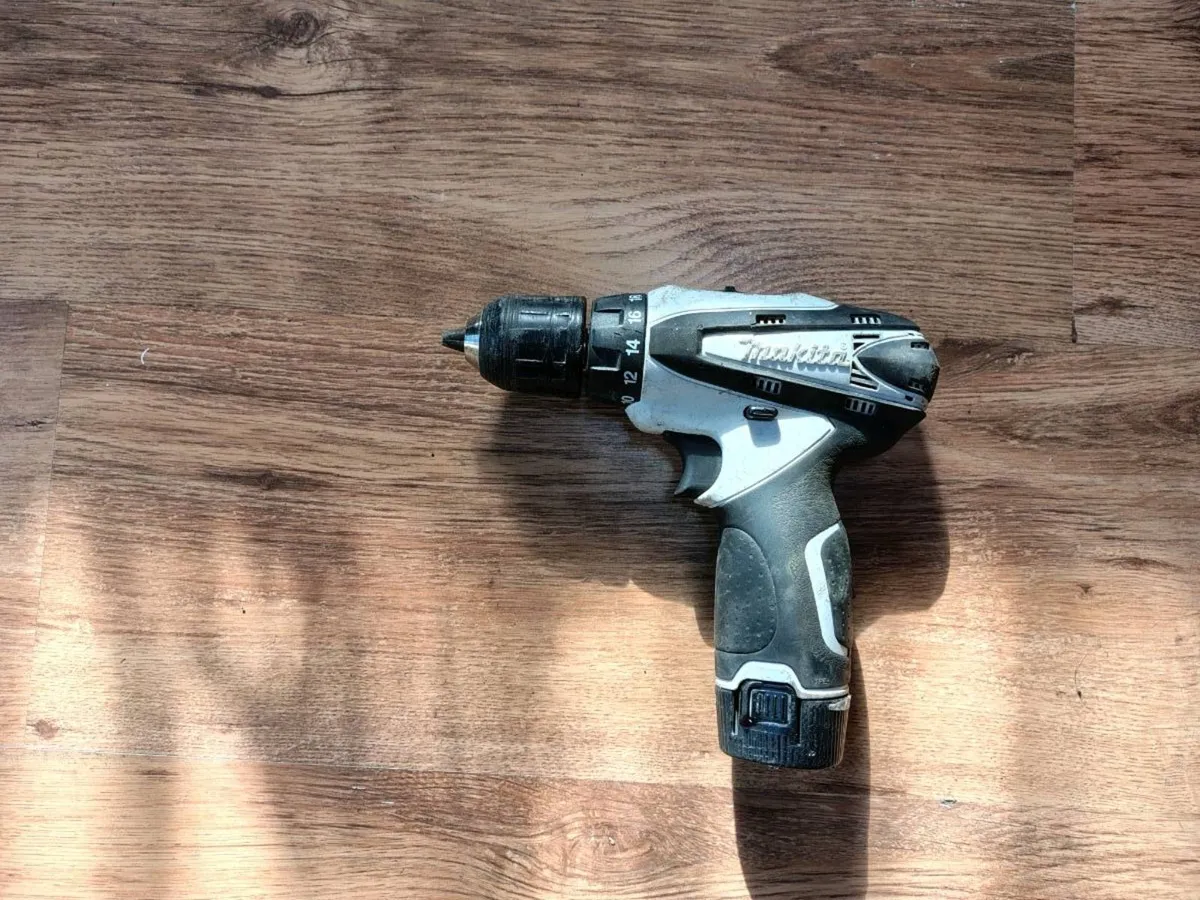 Makita 10.8v set - Image 2