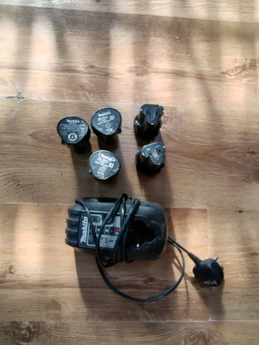 Makita 10.8v set - Image 4