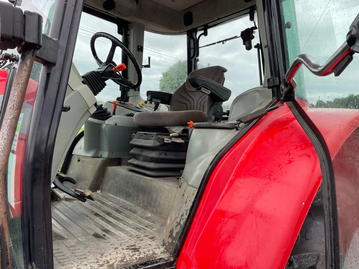2006 Massey Ferguson 5465 - Image 4