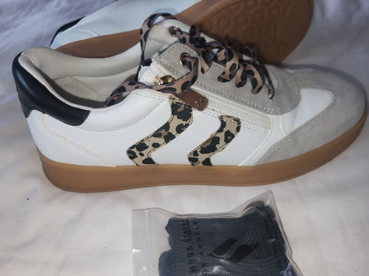 Womens Trainers - Image 1