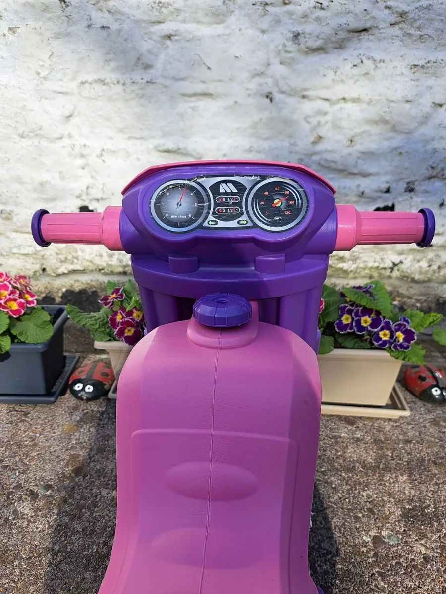 Kids Ride on Motor Cycle - Image 3