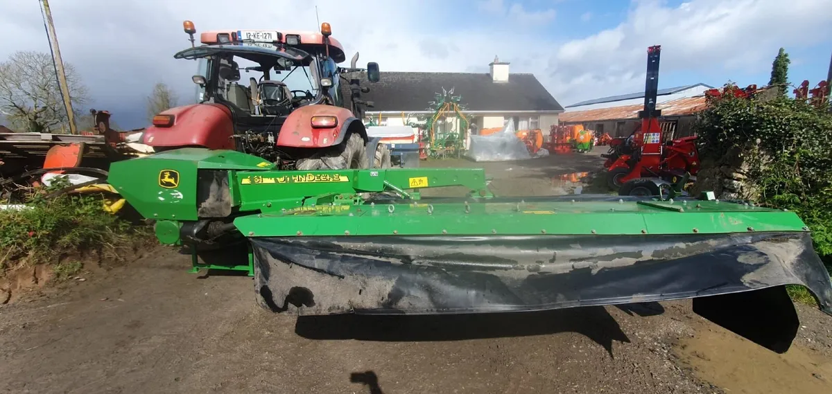 John Deere 131 ten foot conditioner mower - Image 1