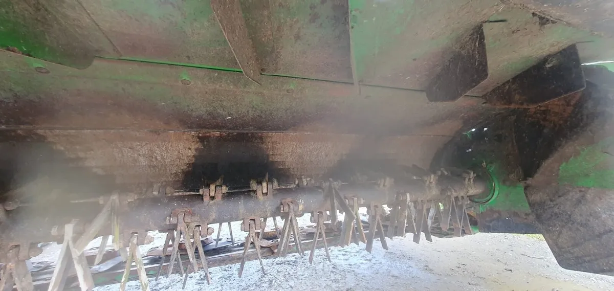 John Deere 131 ten foot conditioner mower - Image 4