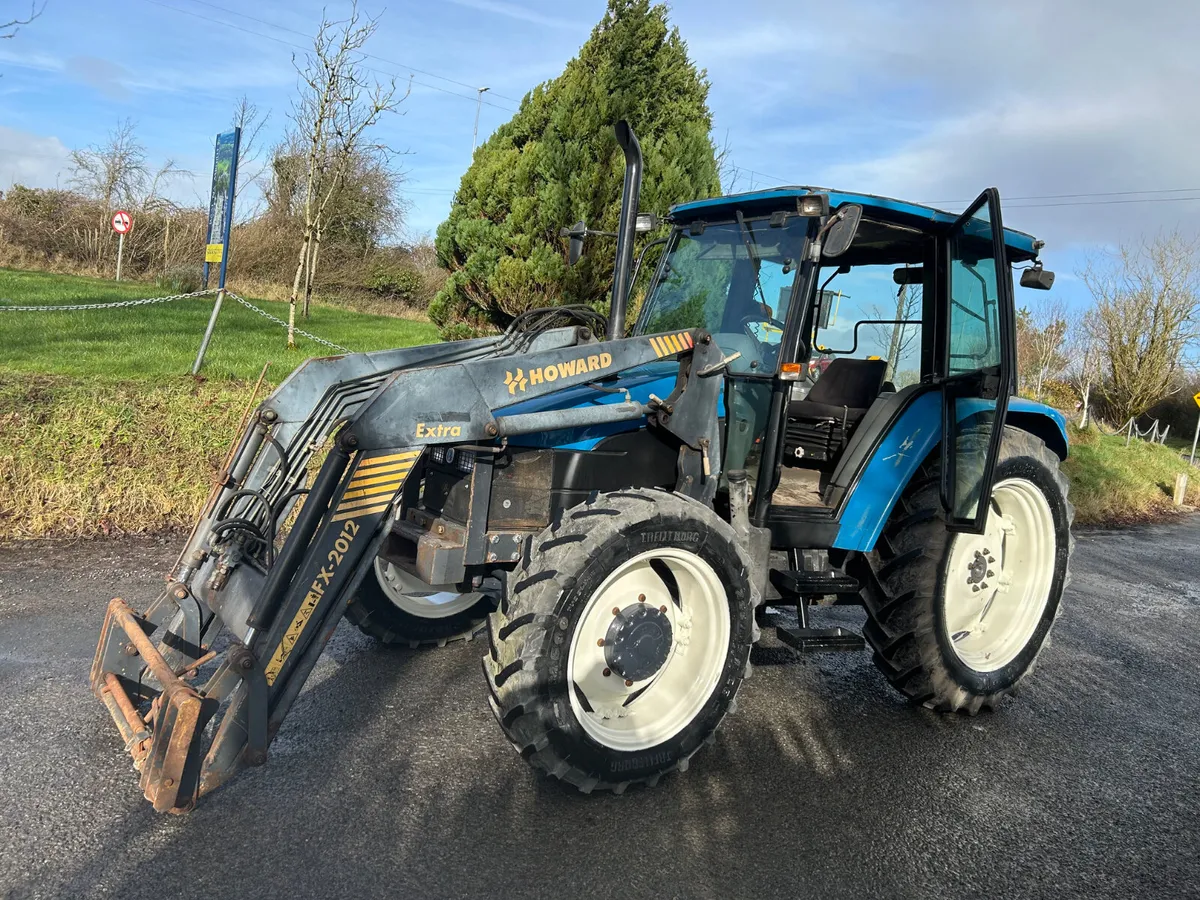 1997 New Holland 6635 with Loader - Image 3