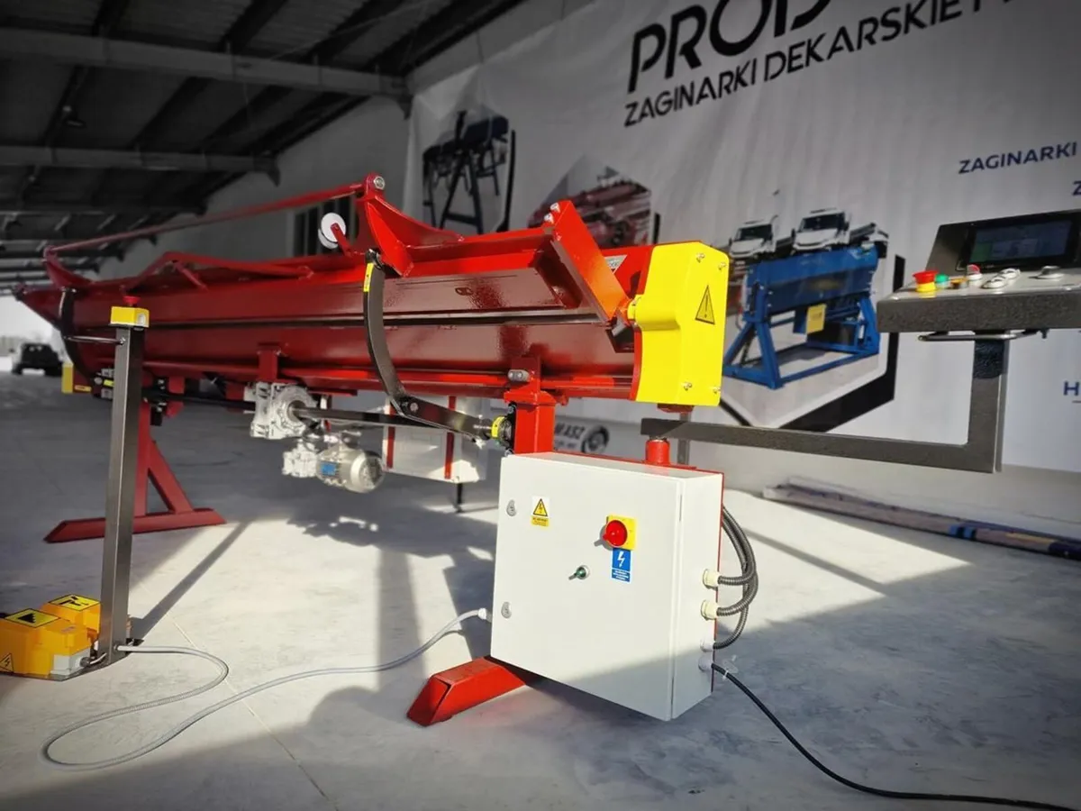 electric sheet metal folder RED-3200/1mm with foot - Image 4