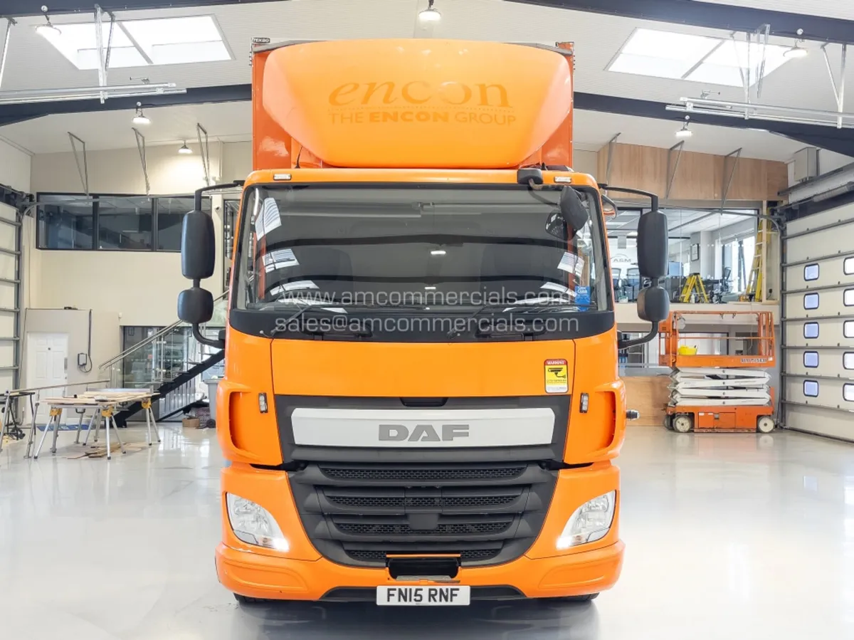 2015 DAF CF 330 CURTAINSIDER - Image 2