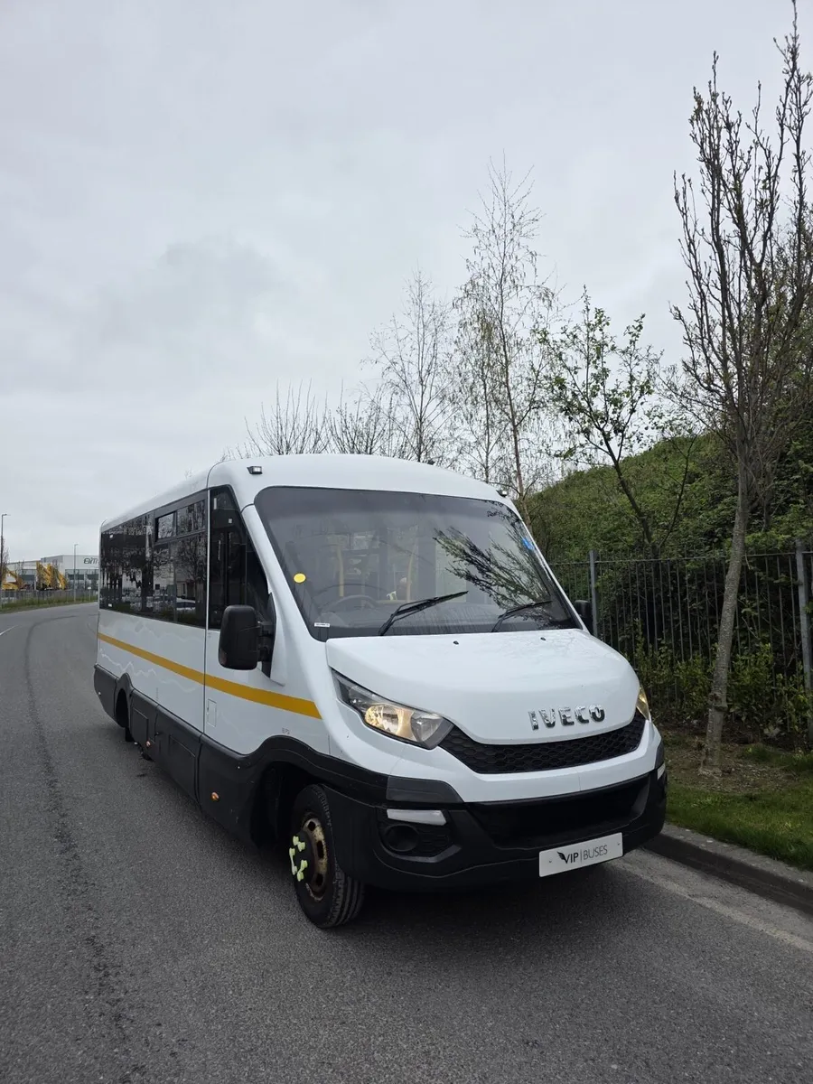 2015 iveco new shape wheelchair bus - Image 1