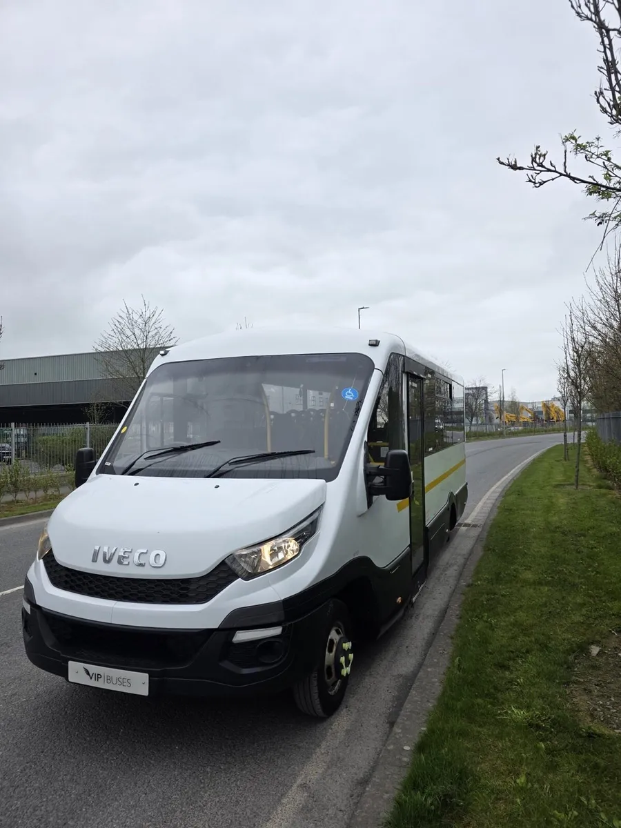 2015 iveco new shape wheelchair bus - Image 2
