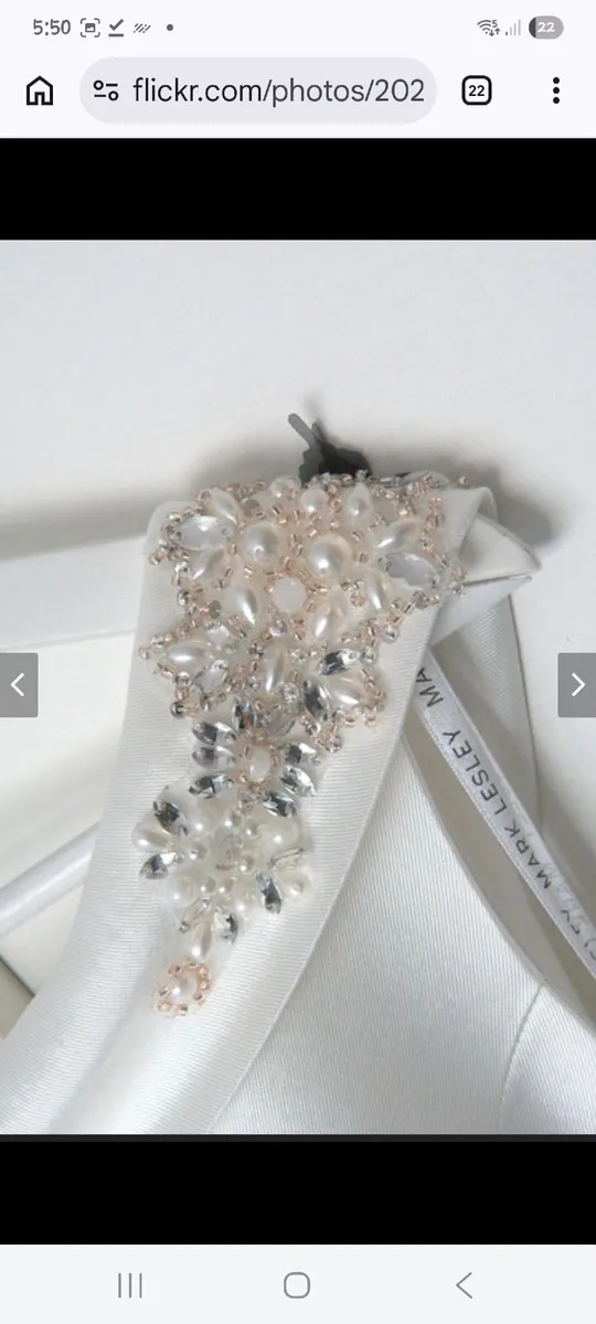 Wedding dress - Image 2