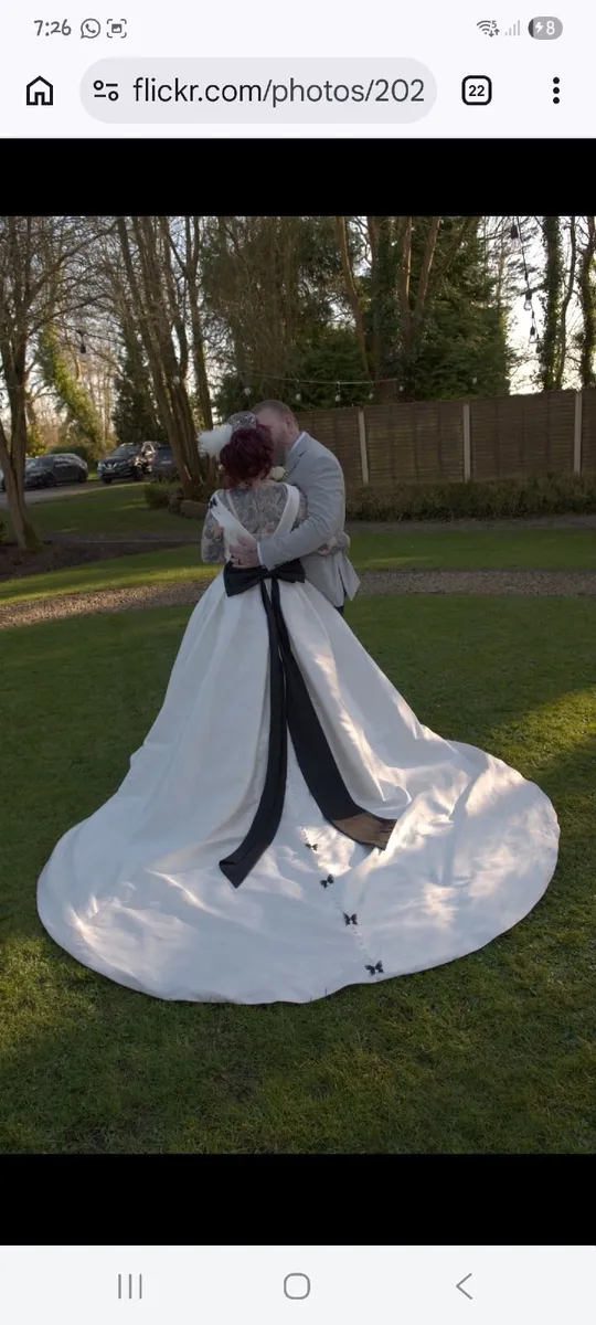 Wedding dress - Image 1