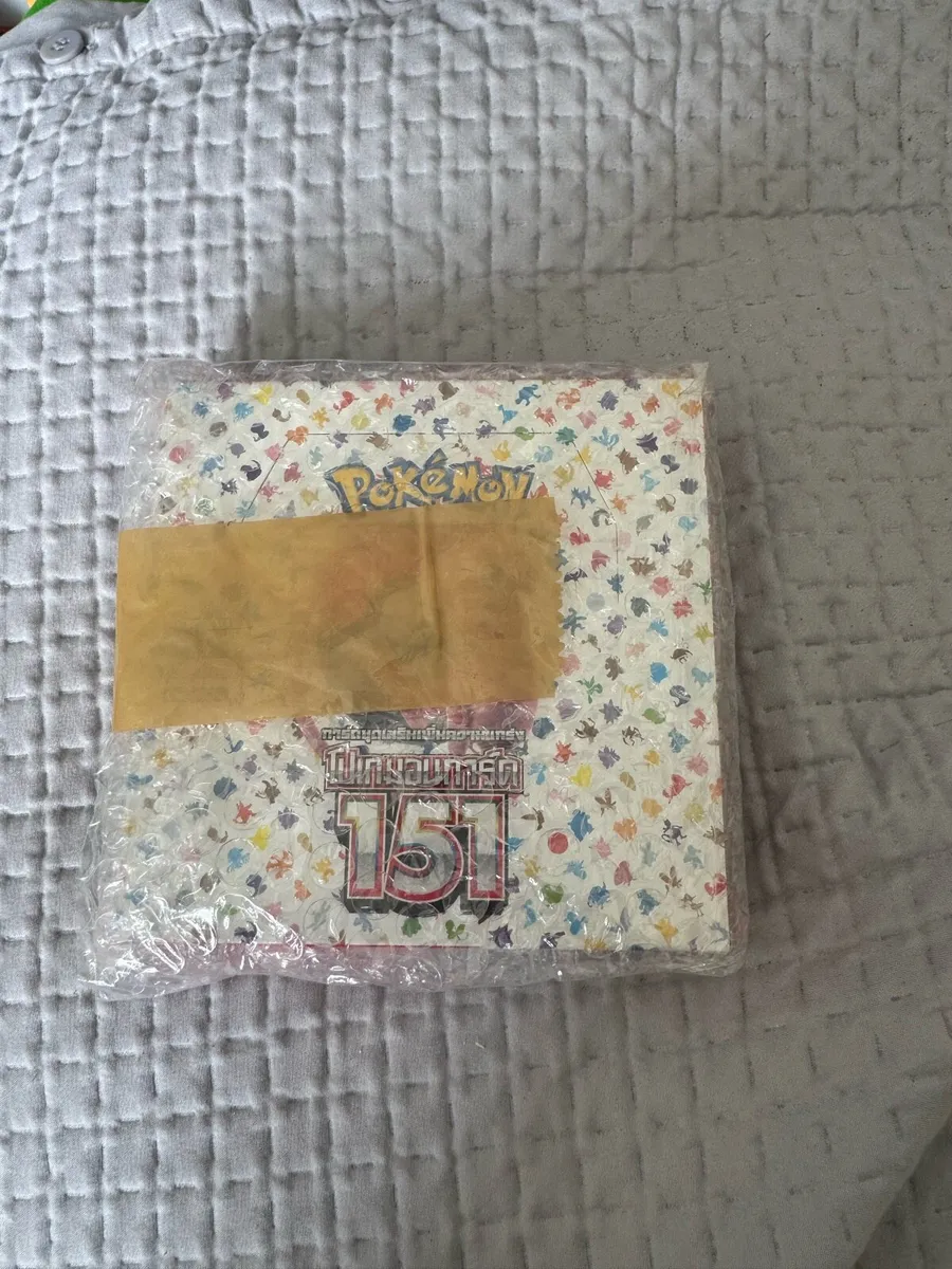 Genuine Pokémon 151 - scarlet & violet booster box - Image 1