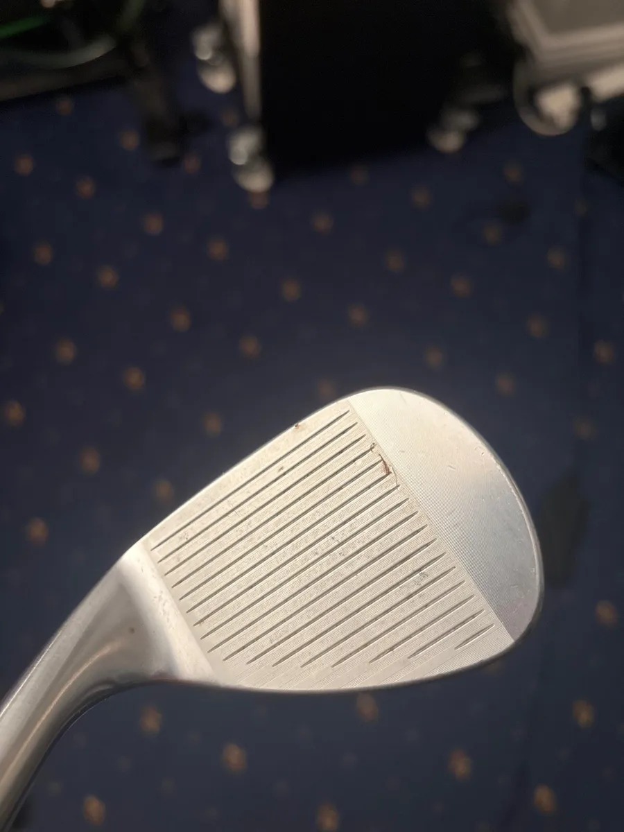 Titleist vokey Wedge 52 Degree - Image 3
