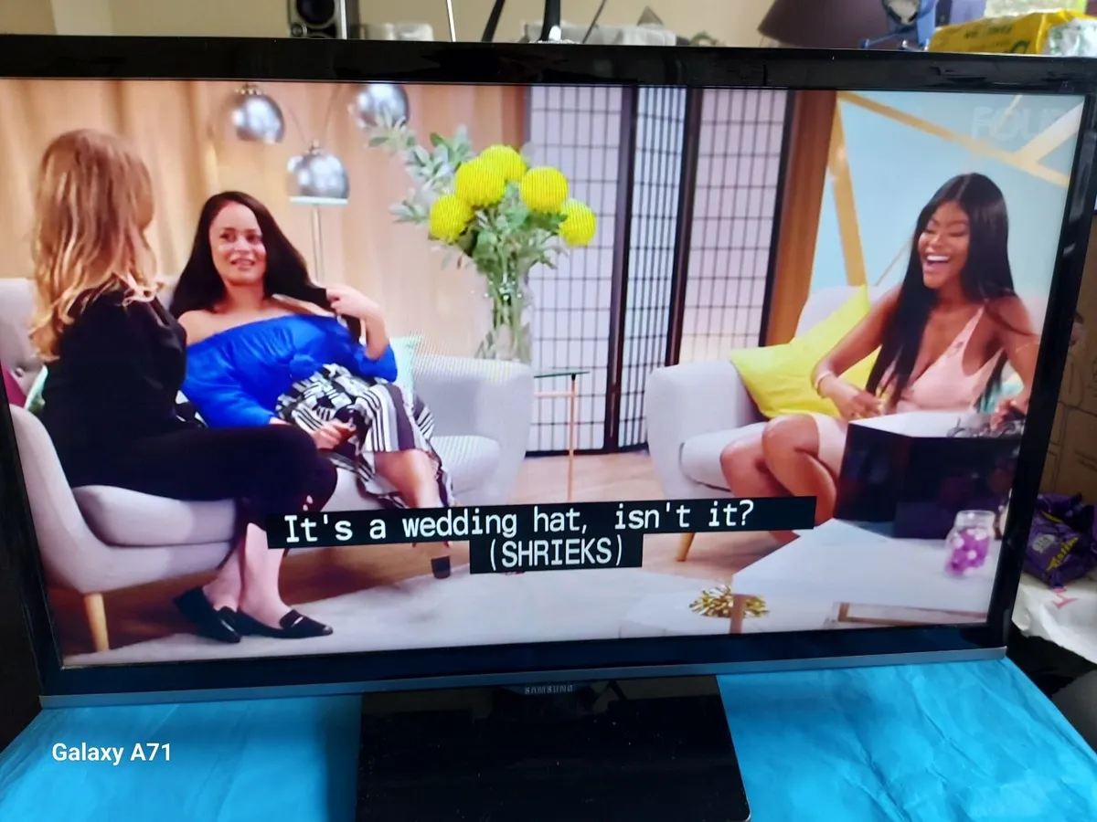 Samsung 22" TV Model T22E310EX, No Remote Control - Image 2