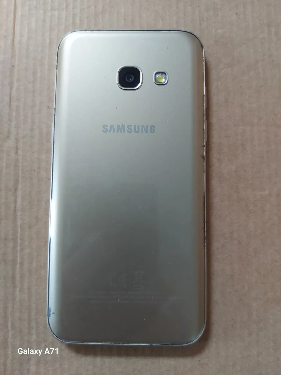 Samsung Galaxy A3, 2GB Ram, 16GB HDD, Excellent Co - Image 4