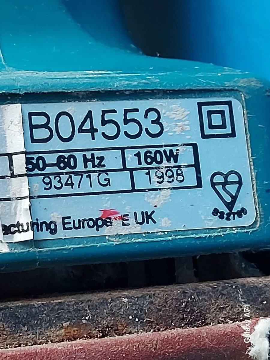 Makita Finishing Sander 200W - BO4555 Very Good Co - Image 4