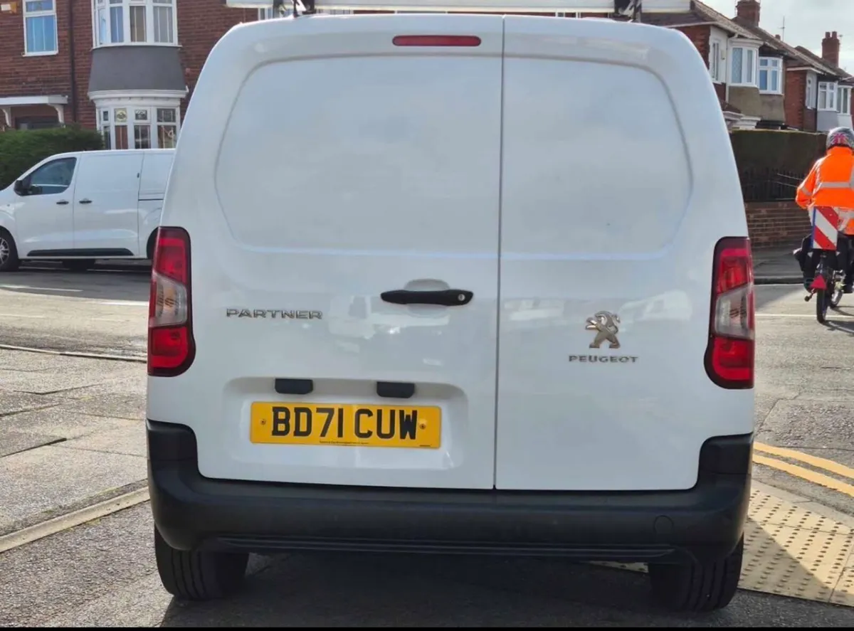 IRISH PLATES €9995 NO VAT ✅ 2021 PEUGEOT PARTNER - Image 4