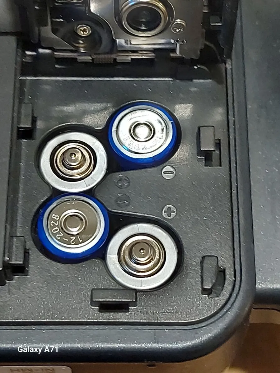 Sony Digital Still Camera Model DKC-C300X Bluetoot - Image 3