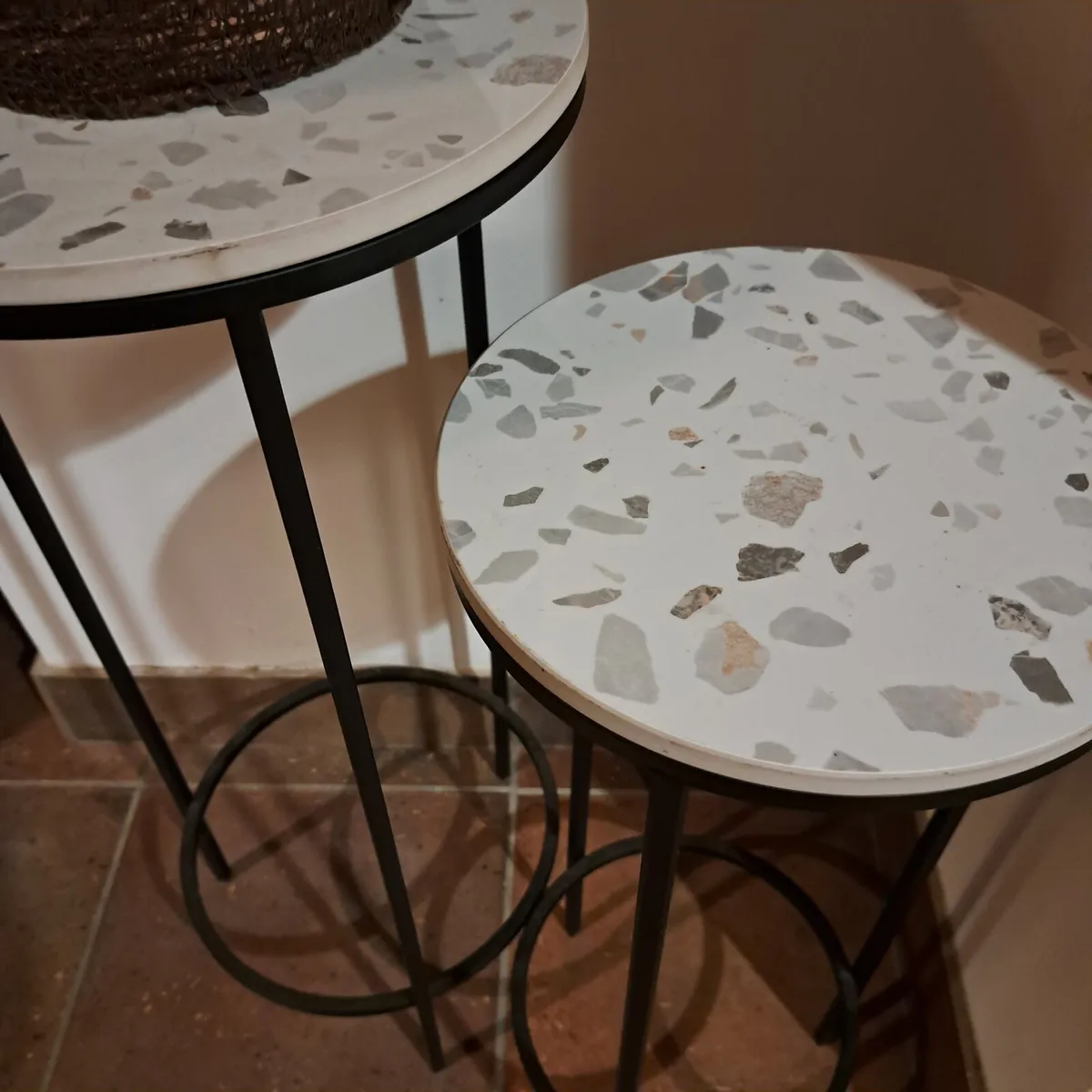 Nested side tables - Image 2