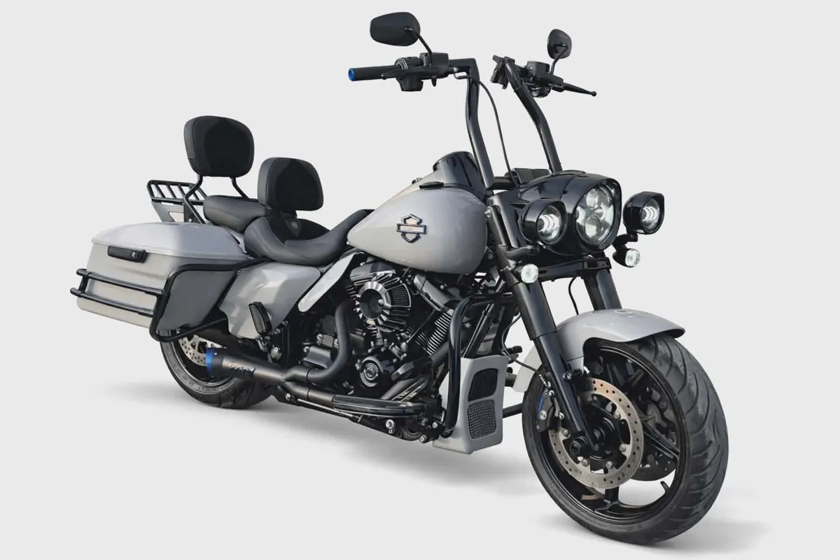 2 HARLEY  DAVIDSON ROAD KING  👑 - Image 1