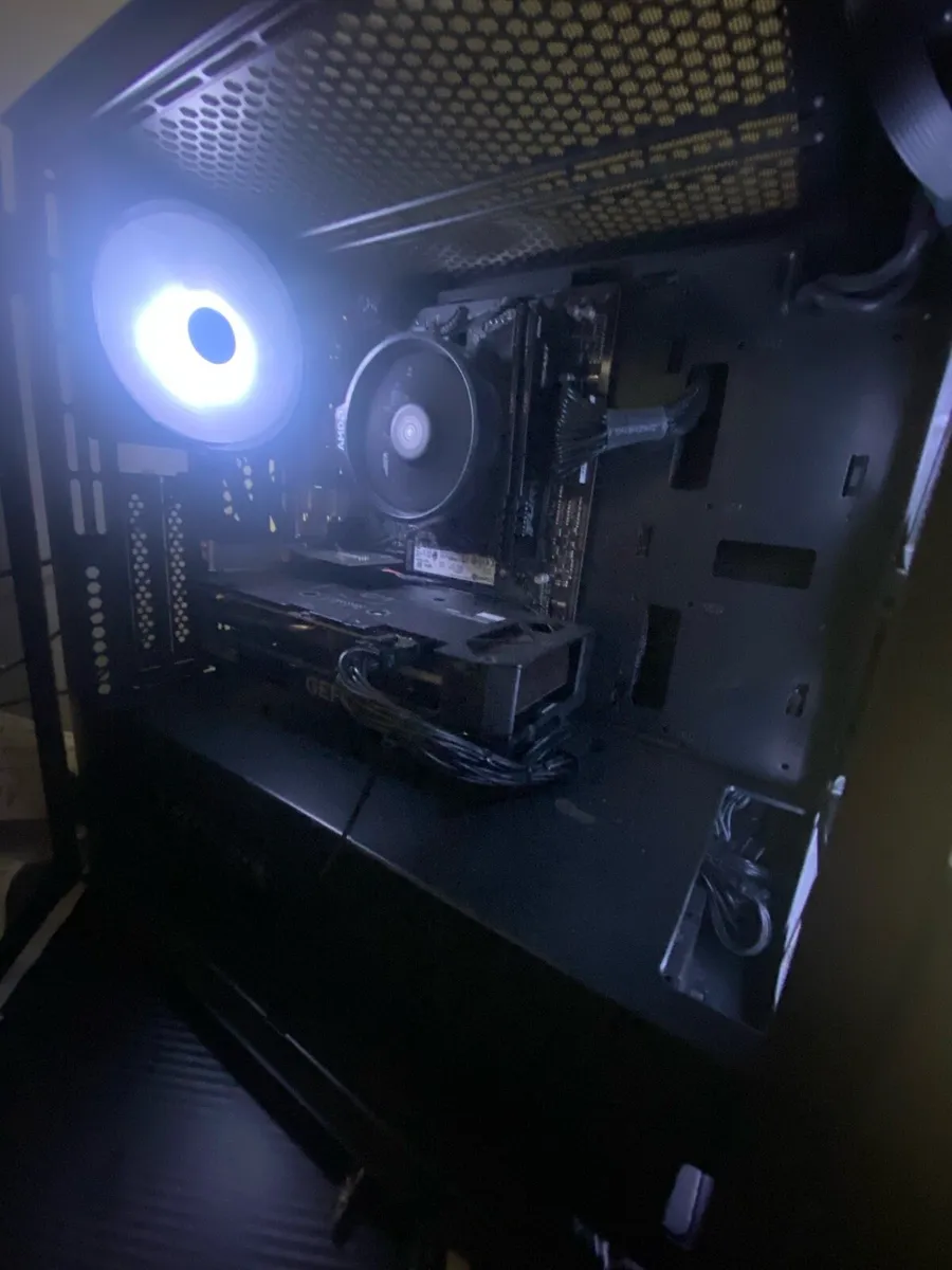 Amd ryzen 7 gaming pc - Image 1