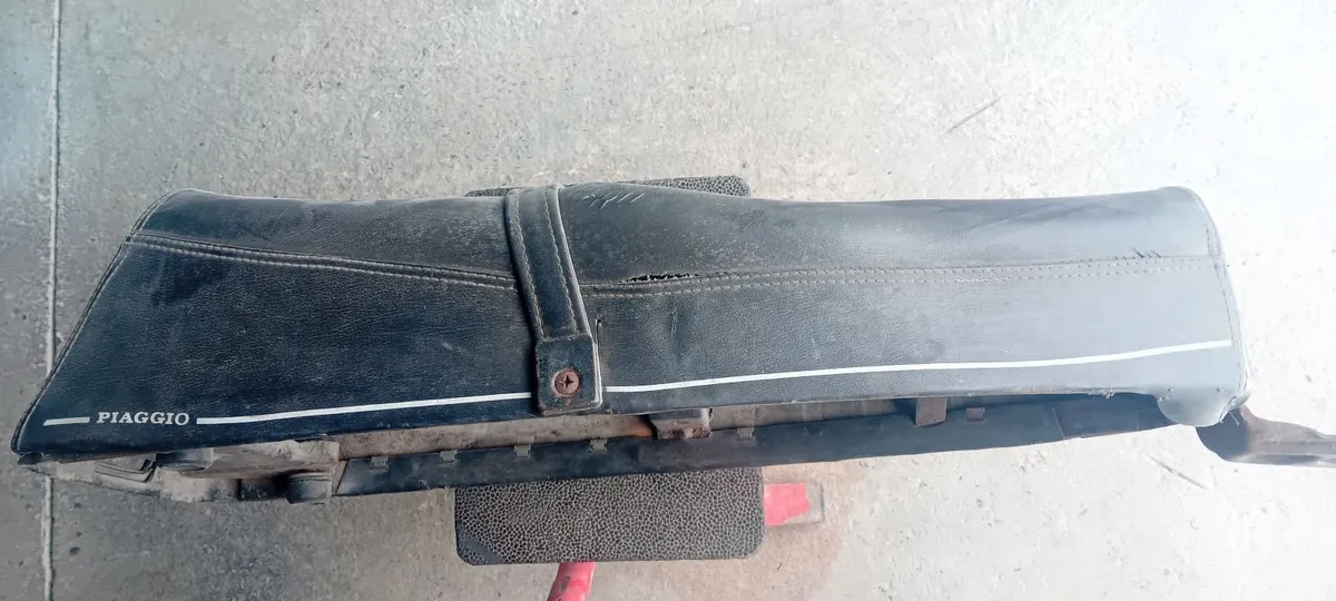 Vespa Seats - Image 3