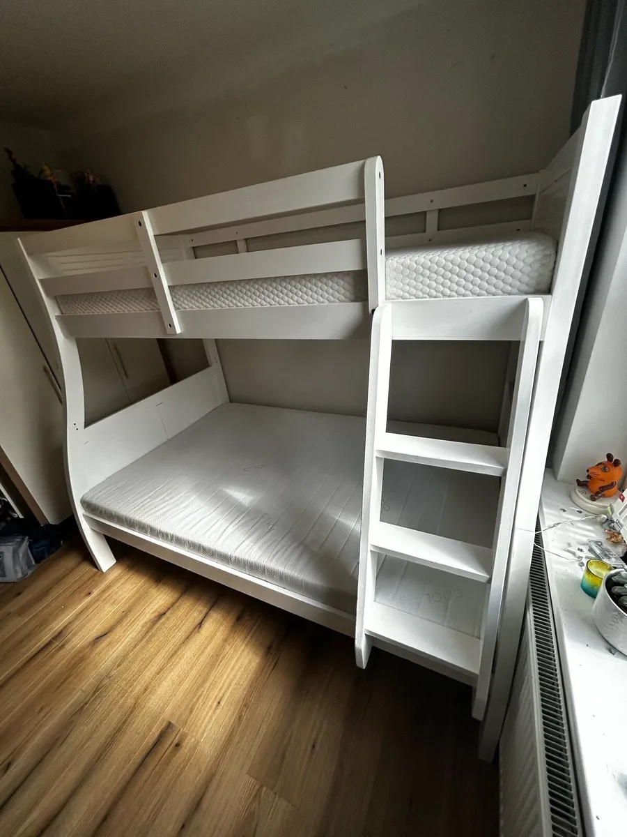 Bunk beds 2+1 - Image 1