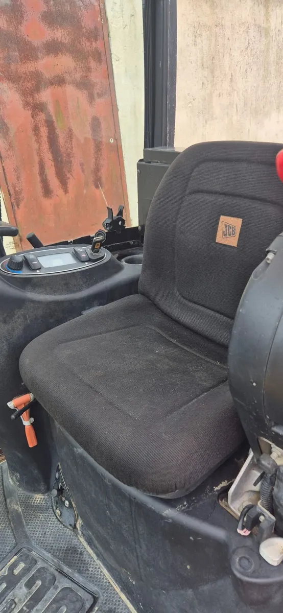 Jcb 8018 cts - Image 2